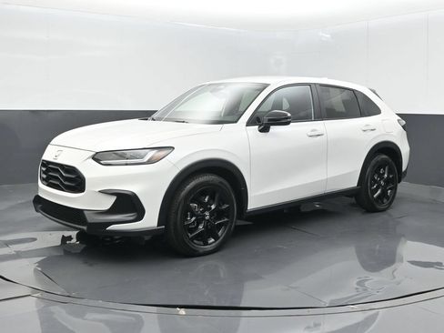 Certified 2024 Honda HR-V Sport image 1