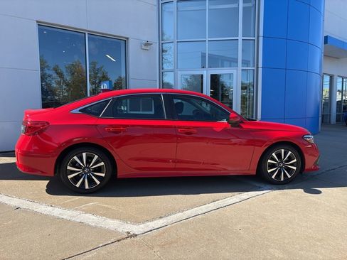 Used 2022 Honda Civic EX image 7