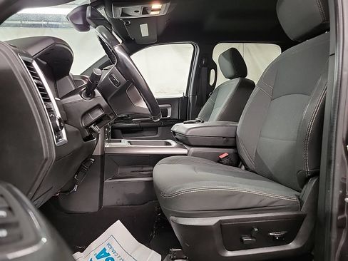 Used 2022 RAM 1500 Warlock AWD/4WD image 3