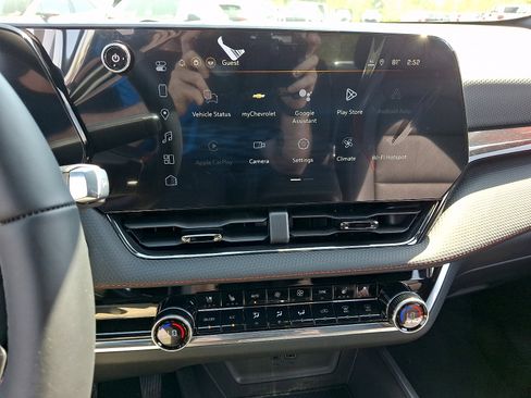 New 2026 Chevrolet Equinox RS w/ Convenience Package III FWD image 12