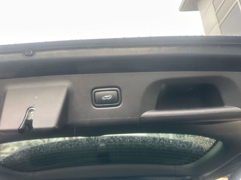 Used 2024 Hyundai Palisade Calligraphy image 21