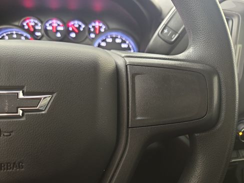 Used 2020 Chevrolet Silverado 1500 Custom Trail Boss w/ Custom Convenience Package AWD/4WD image 16