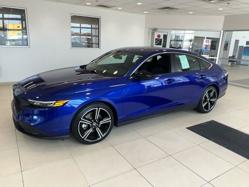 Used 2023 Honda Accord Sport image 10