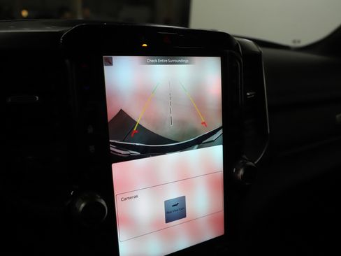 Used 2025 RAM 1500 Laramie image 21