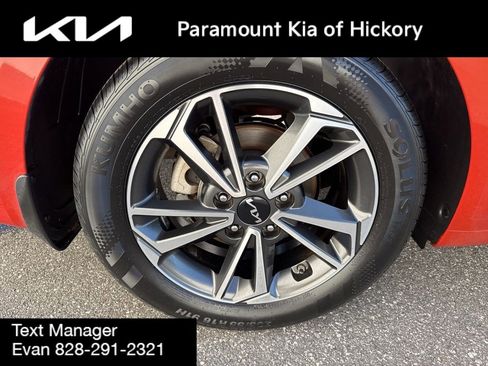 Used 2022 Kia Forte LXS image 9