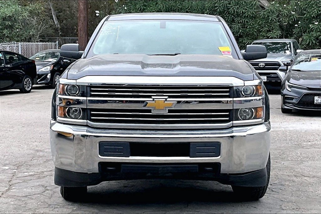 Used 2017 Chevrolet Silverado 2500 W/T RWD image 2