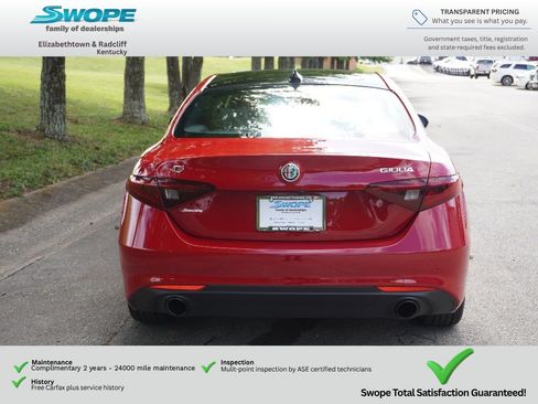 Used 2022 Alfa Romeo Giulia Ti AWD/4WD image 4
