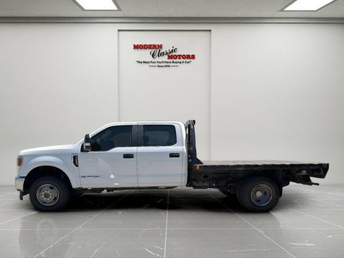 Used 2019 Ford F350 XL w/ Power Equipment Group AWD/4WD image 2