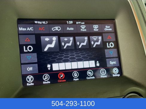 Used 2020 Dodge Durango SXT w/ 3rd Row Seating Group RWD image 16
