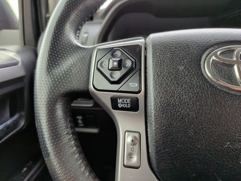 Used 2016 Toyota 4Runner SR5 RWD image 21