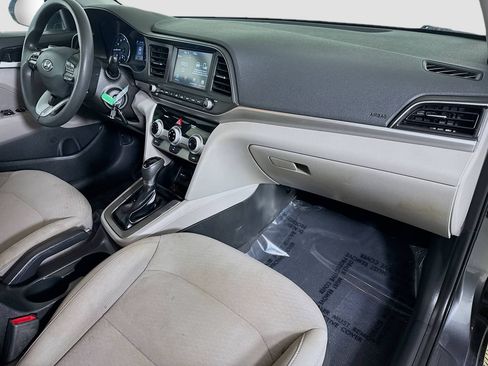 Used 2019 Hyundai Elantra SEL image 27