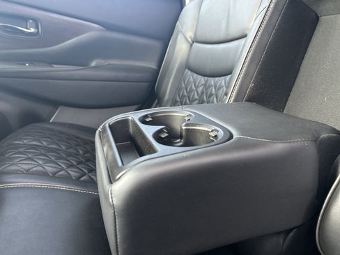 Used 2019 Nissan Murano Platinum w/ Cargo Package image 28