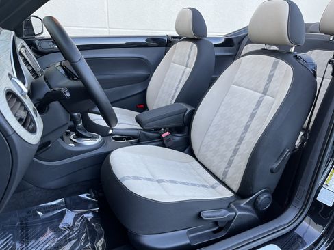 Used 2018 Volkswagen Beetle 2.0T Coast w/ Coast Lighting Package image 13