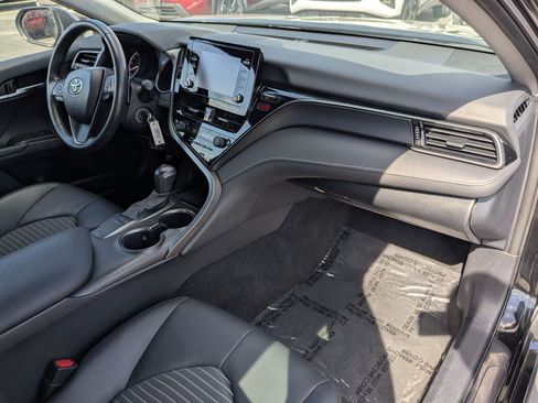 Used 2024 Toyota Camry SE FWD image 32