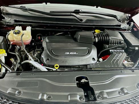 Used 2018 Chrysler Pacifica Touring Plus w/ Tire & Wheel Group image 28