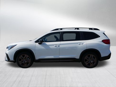Certified 2025 Subaru Ascent Bronze Edition AWD/4WD image 4