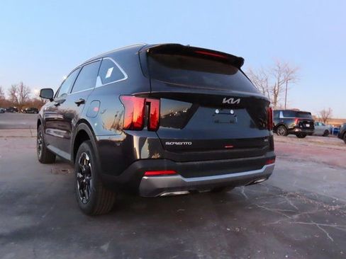 New 2026 Kia Sorento S AWD/4WD image 5