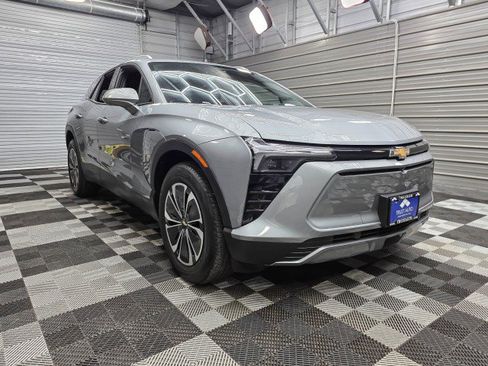 Used 2024 Chevrolet Blazer EV LT AWD/4WD image 4