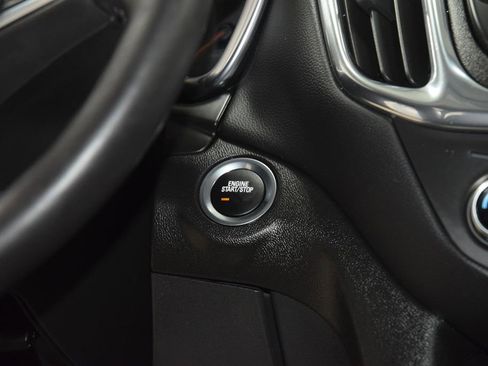 Used 2022 Chevrolet Equinox LT FWD image 33