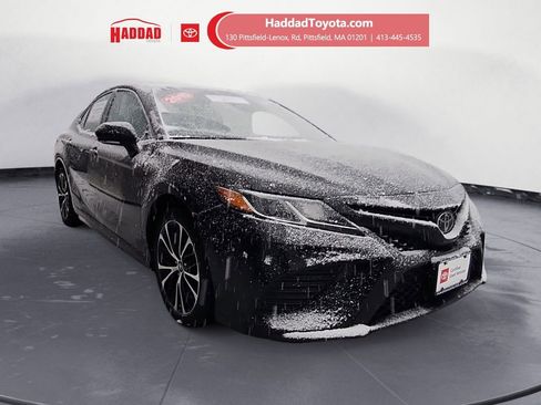 Certified 2019 Toyota Camry SE image 7
