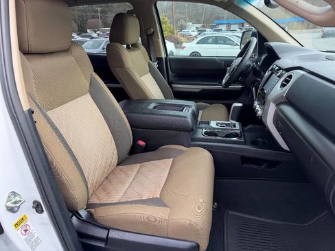 Used 2014 Toyota Tundra SR5 image 11