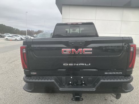 New 2026 GMC Sierra 2500 Denali w/ Denali Reserve Package image 4