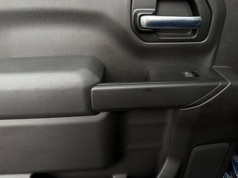 Used 2020 Chevrolet Silverado 1500 LT w/ All-Star Edition image 8