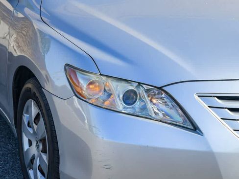 Used 2008 Toyota Camry LE image 4