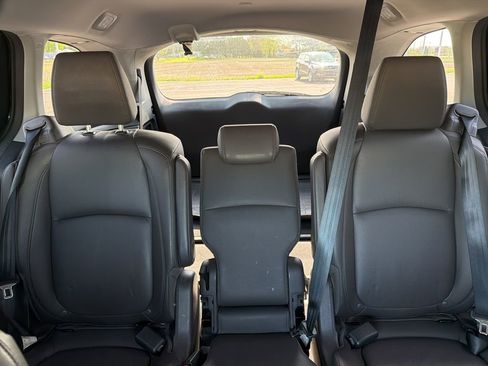 Used 2018 Honda Odyssey Elite image 17