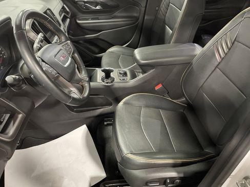 Used 2023 GMC Terrain AT4 image 8