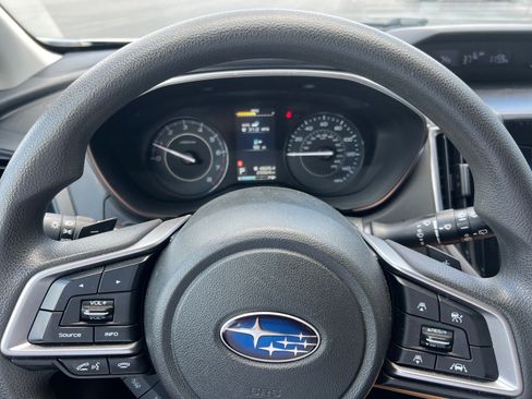 Used 2018 Subaru Impreza 2.0i Premium w/ Eyesight & BSD & Rcta AWD/4WD image 11
