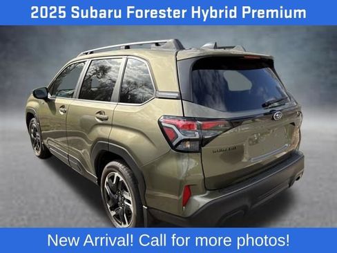Used 2025 Subaru Forester Premium w/ Protection Package (1PH) image 3