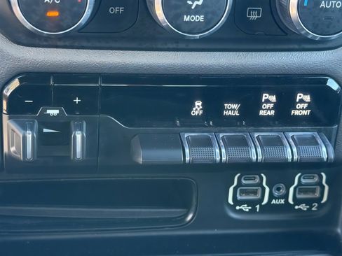 Used 2020 RAM 1500 Lone Star image 24