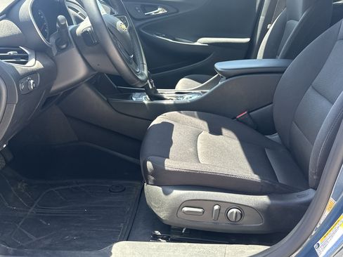 Used 2024 Chevrolet Malibu RS w/ LPO, Floor Liner Package image 9