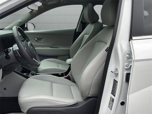 Used 2024 Hyundai Kona Limited image 20