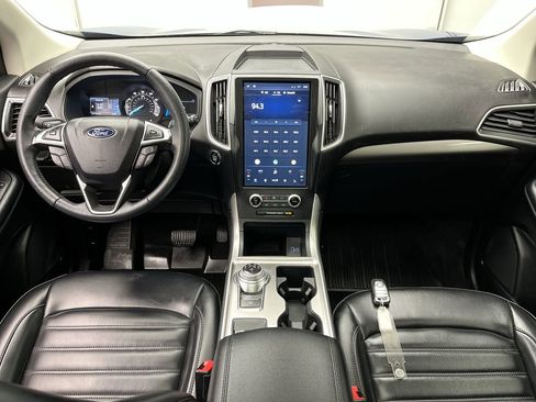 Certified 2024 Ford Edge SEL w/ Convenience Package AWD/4WD image 4