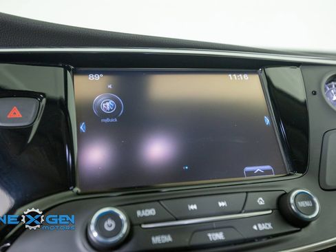 Used 2018 Buick Envision Preferred FWD image 18