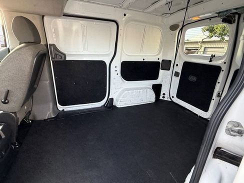 Used 2017 Nissan NV200 SV w/ Technology Package FWD image 12