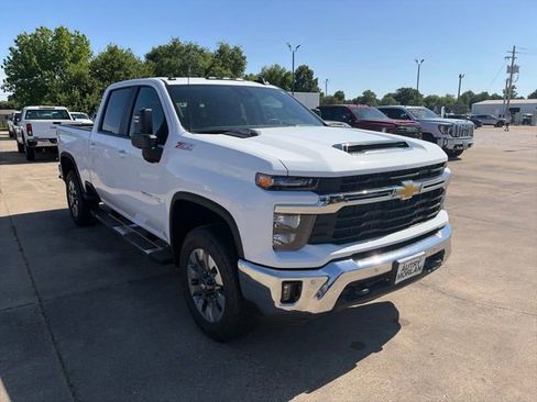 New 2026 Chevrolet Silverado 2500 LT w/ All Star Edition AWD/4WD image 8