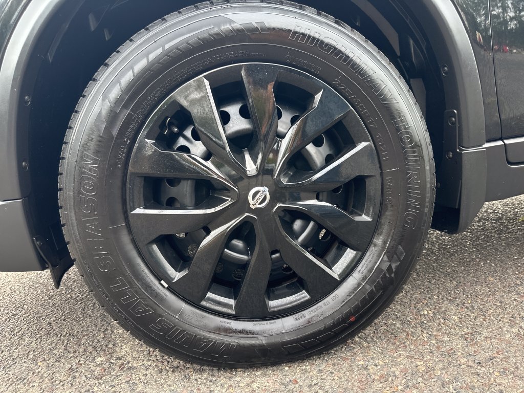 Used 2018 Nissan Rogue S AWD/4WD image 9