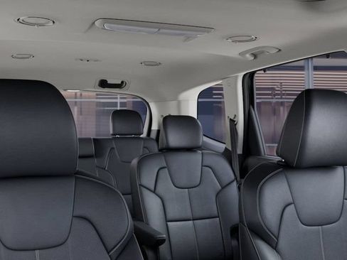 Used 2025 Kia Telluride EX w/ EX Captain's Chair Package AWD/4WD image 27