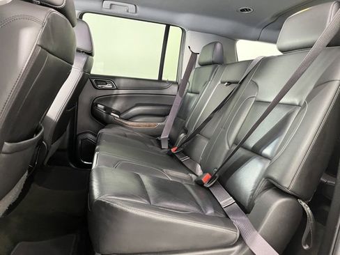 Used 2017 Chevrolet Suburban LT image 36