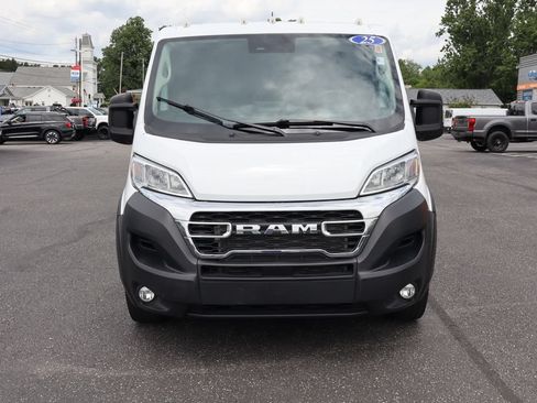 Used 2025 RAM ProMaster 2500 w/ U-Haul Equipment Group FWD image 14
