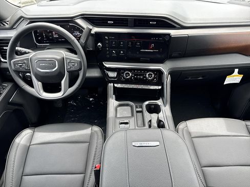 New 2026 GMC Sierra 2500 Denali w/ Denali Reserve Package AWD/4WD image 7