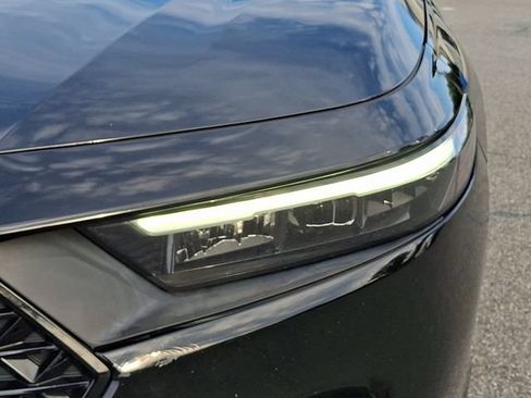 Used 2023 Honda Accord LX image 9