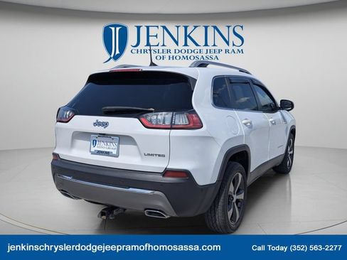Used 2019 Jeep Cherokee Limited w/ Technology Group FWD image 5