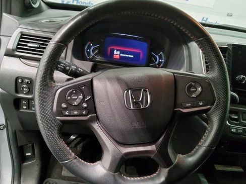 Used 2023 Honda Passport TrailSport image 29