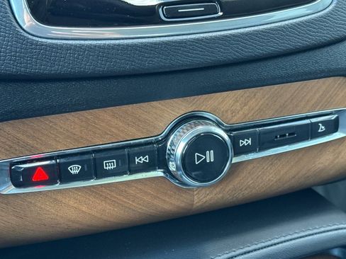 Used 2024 Volvo XC90 T8 Plus w/ Protection Package Premier image 24