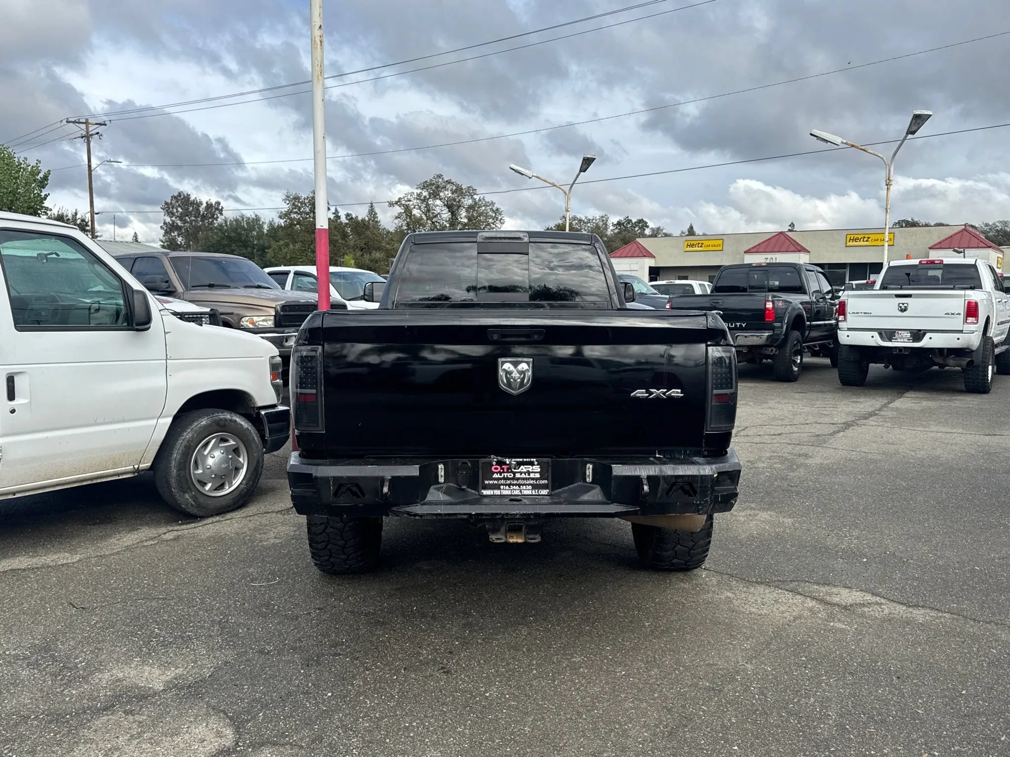 Used 2014 RAM 3500 Laramie w/ Black Appearance Group AWD/4WD image 4