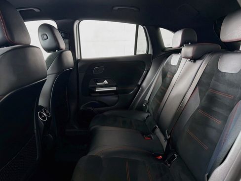 Used 2023 Mercedes-Benz GLA 250 image 8